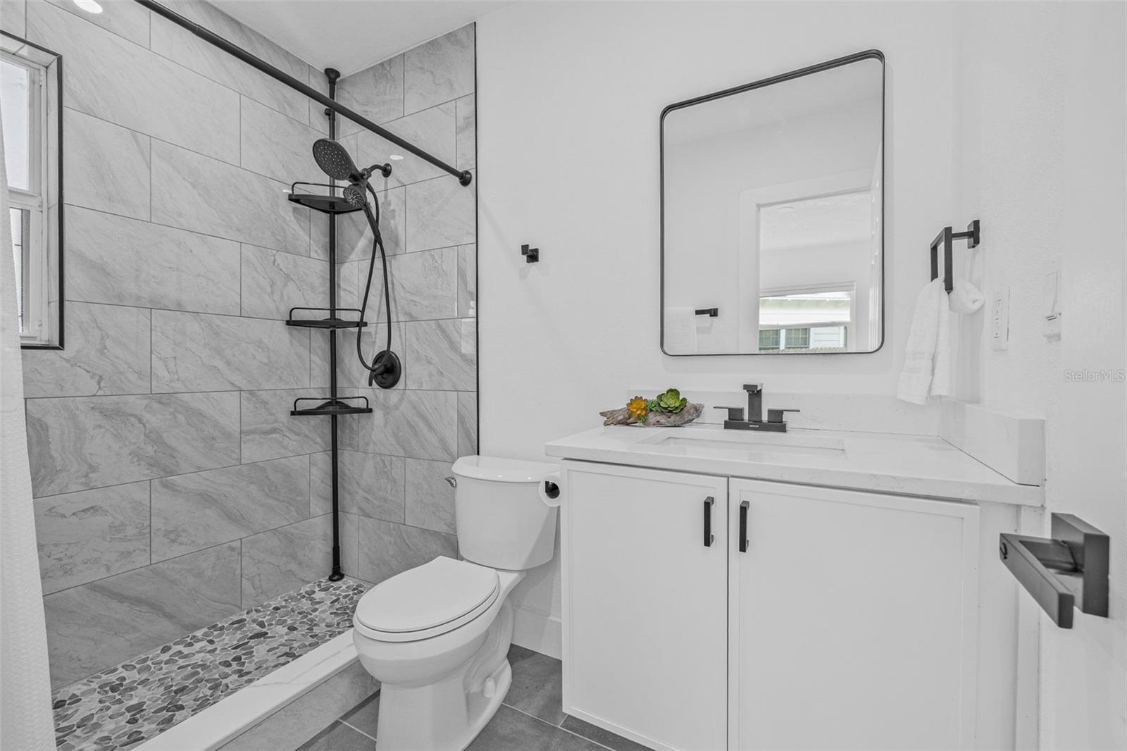 Image 18 of 31 For 1106 29th Street N