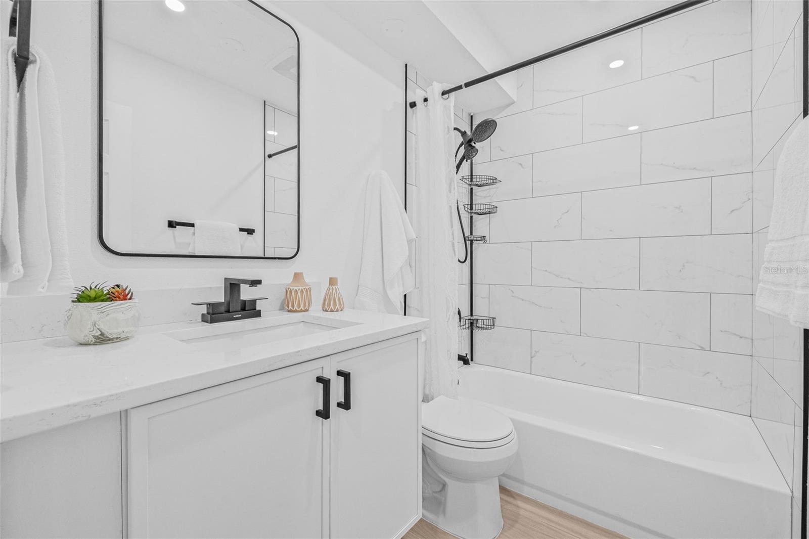 Image 19 of 31 For 1106 29th Street N