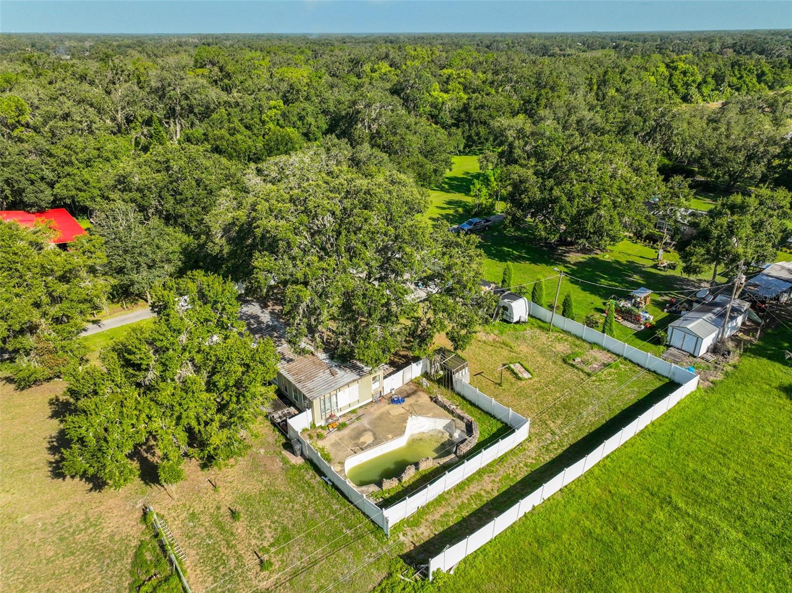 Image 13 of 28 For 5410 Thonotosassa Road
