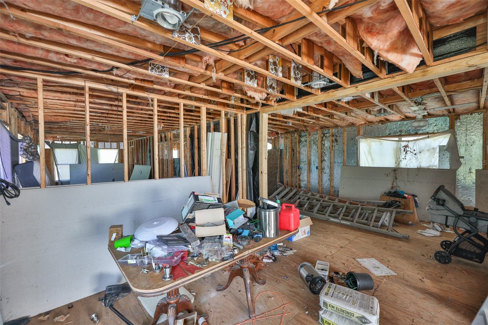 Image 9 of 28 For 5410 Thonotosassa Road