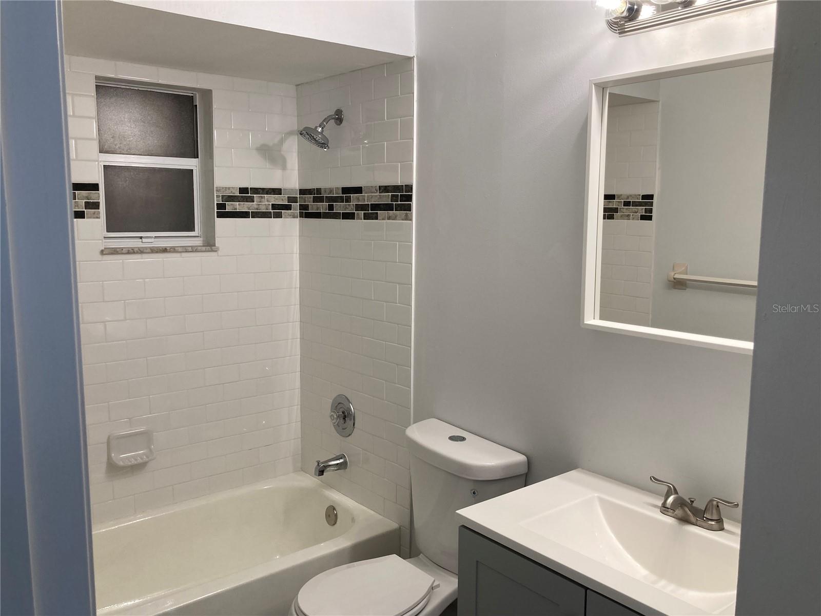 Image 13 of 19 For 3259 36th Avenue N A