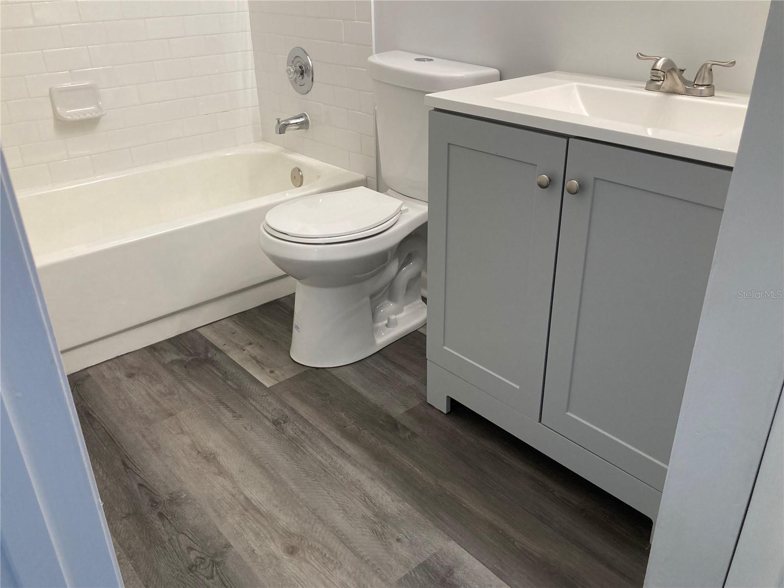 Image 15 of 19 For 3259 36th Avenue N A