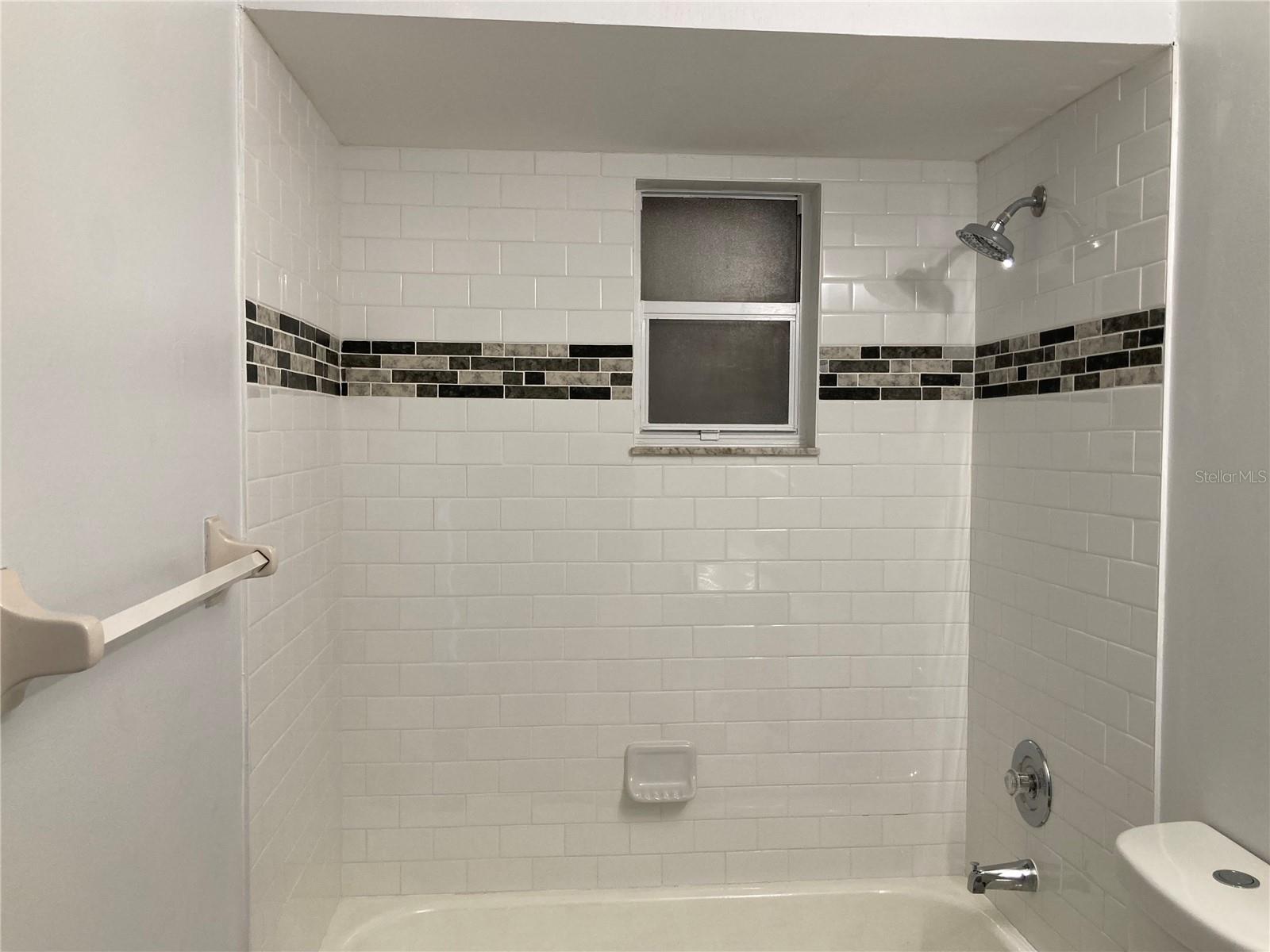 Image 16 of 19 For 3259 36th Avenue N A