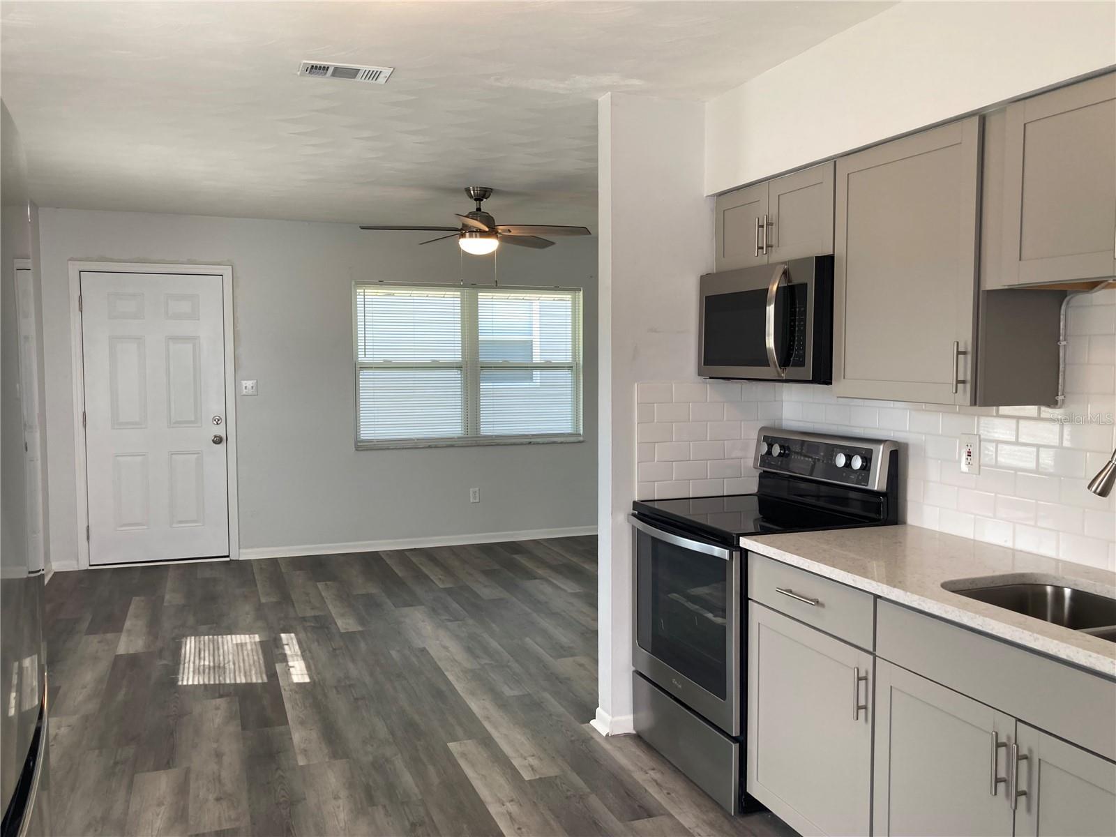 Image 18 of 19 For 3259 36th Avenue N A