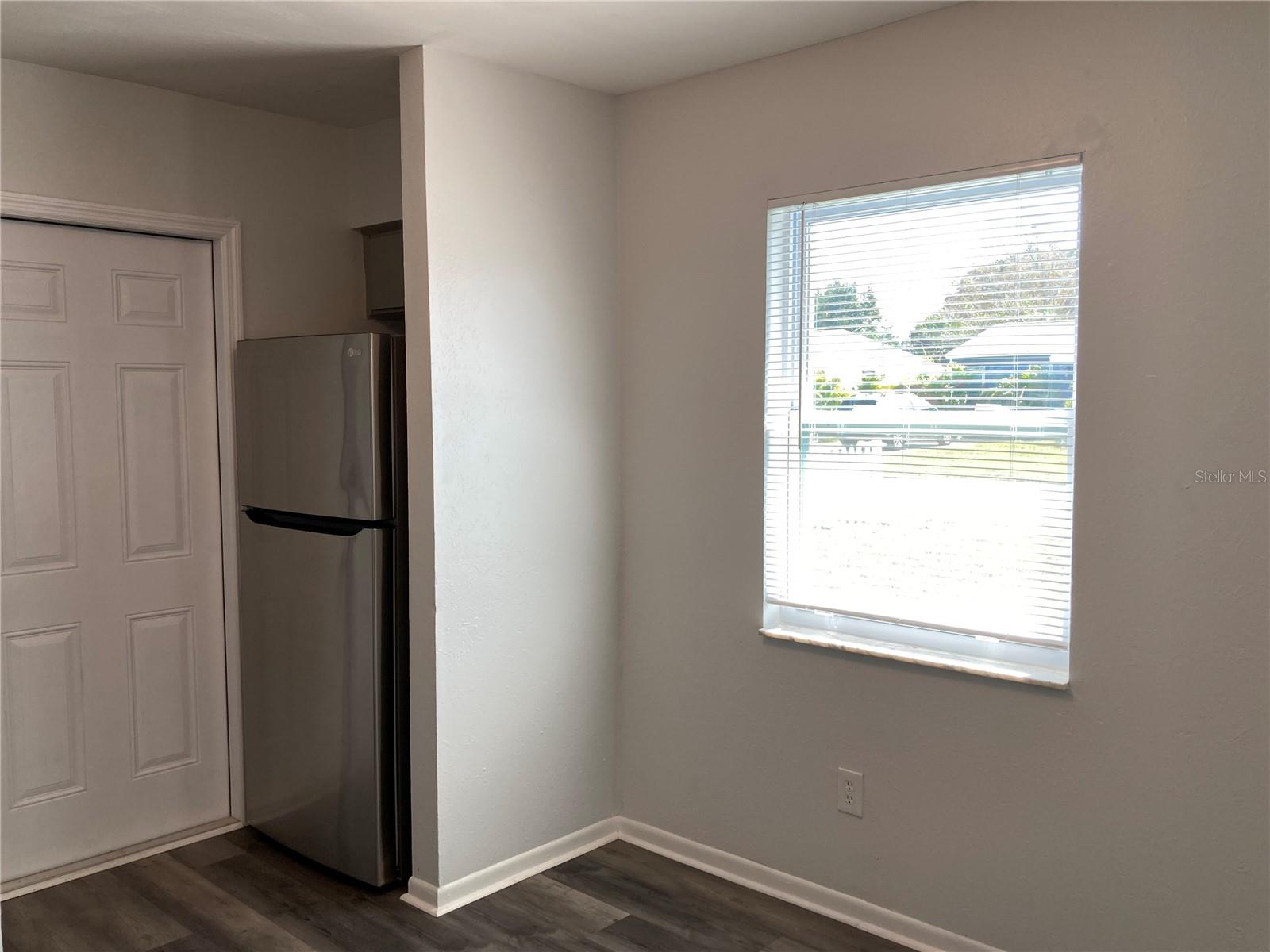 Image 7 of 19 For 3259 36th Avenue N A