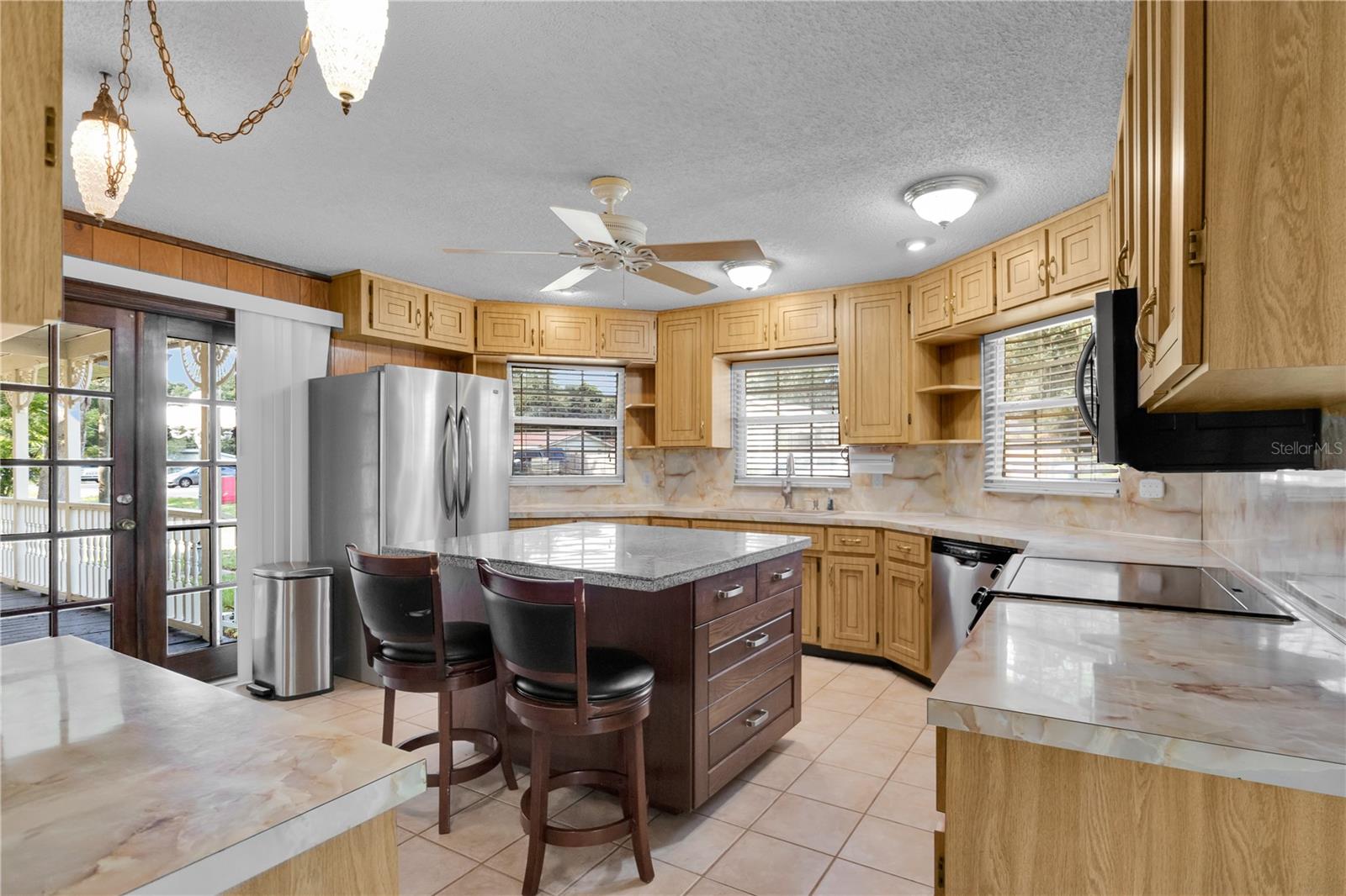 Image 19 of 63 For 2312 Palm Avenue