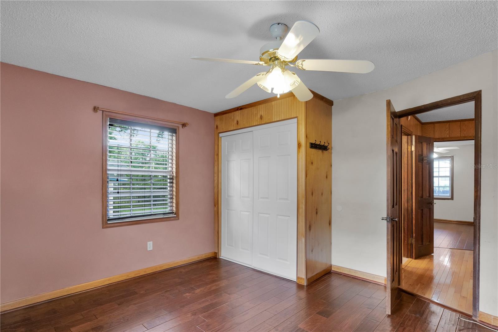 Image 33 of 63 For 2312 Palm Avenue