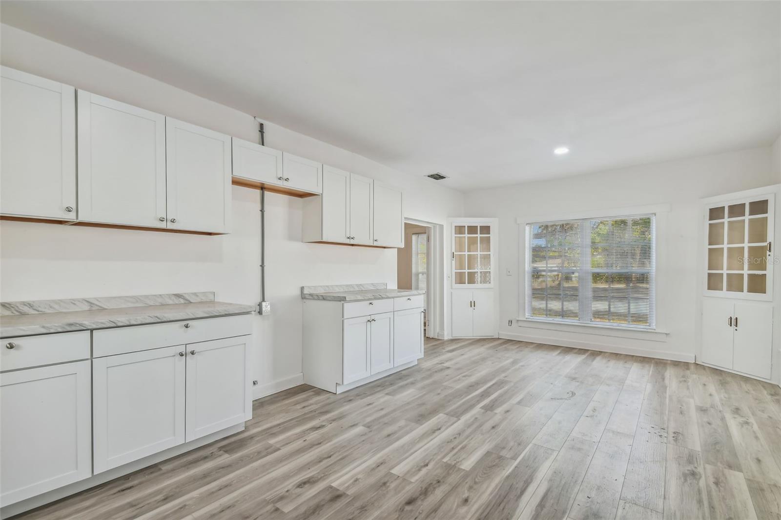 Image 33 of 61 For 816 Country Club Drive