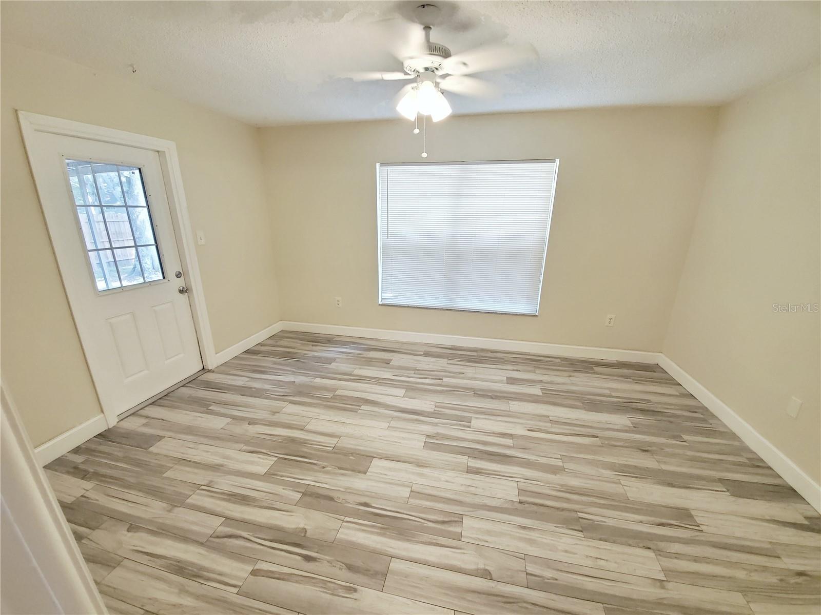 Image 12 of 19 For 5349 70th Avenue N