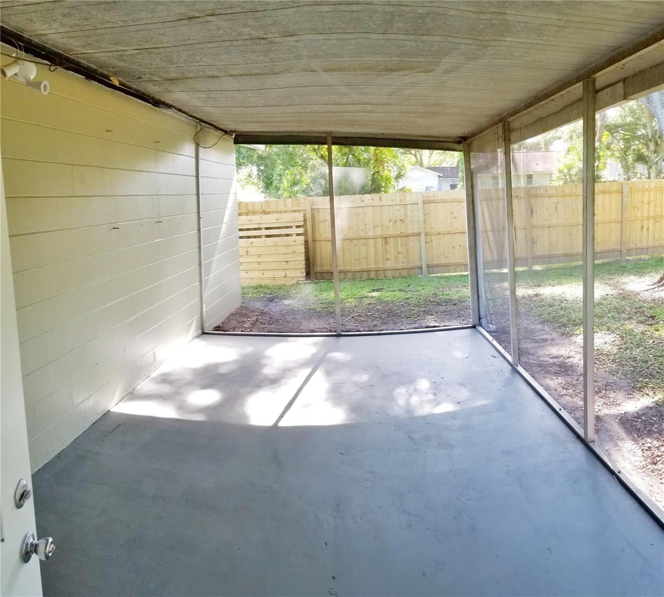 Image 16 of 19 For 5349 70th Avenue N