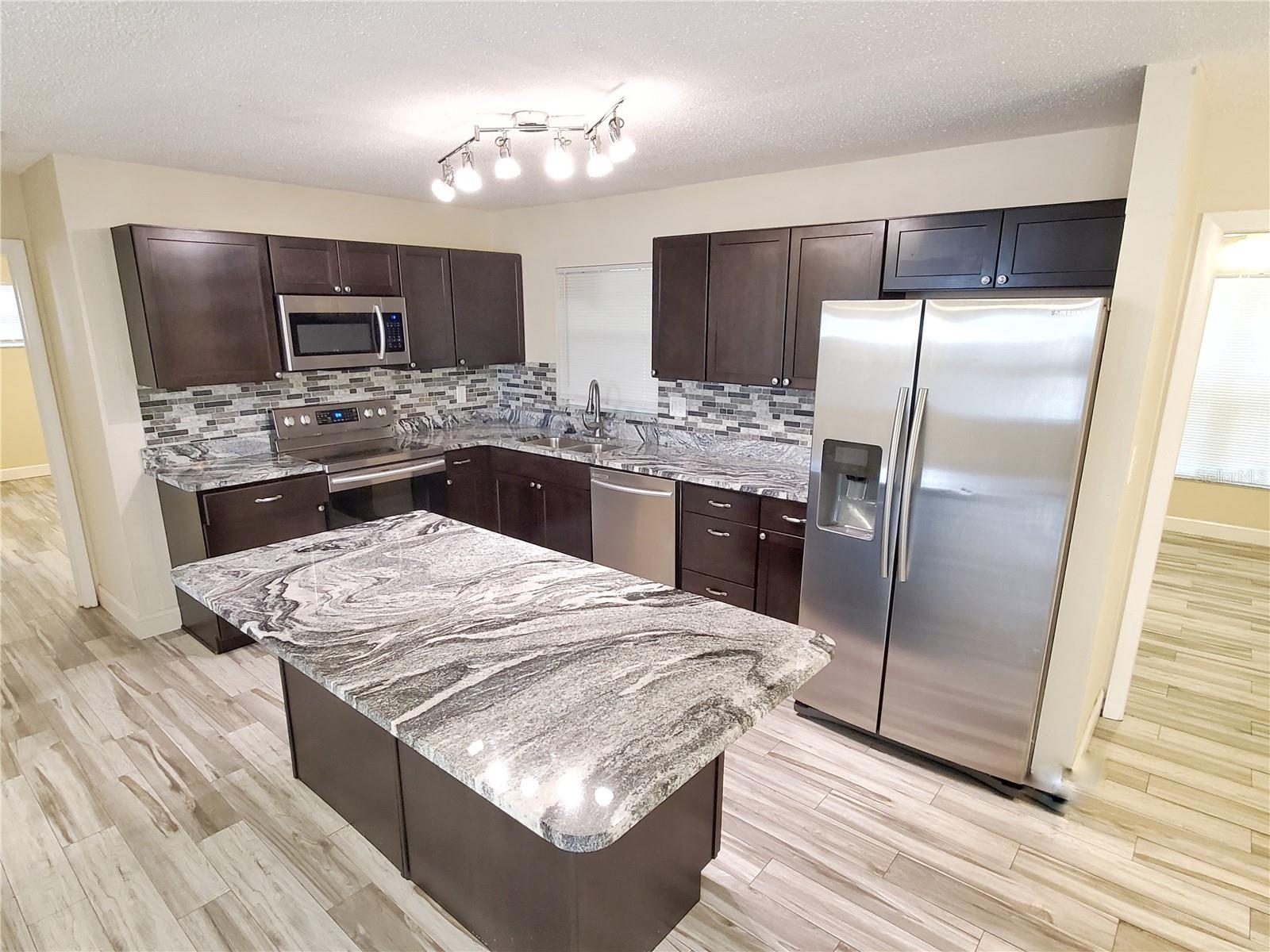 Image 4 of 19 For 5349 70th Avenue N