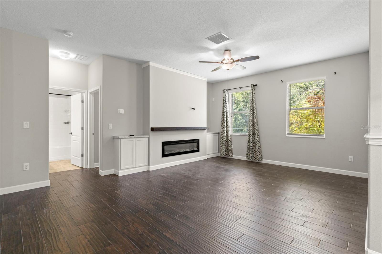 Image 19 of 59 For 20405 Autumn Fern Avenue