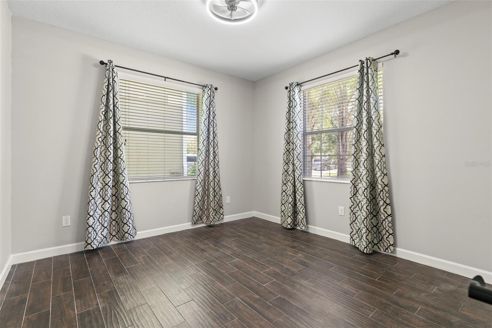 Image 8 of 59 For 20405 Autumn Fern Avenue