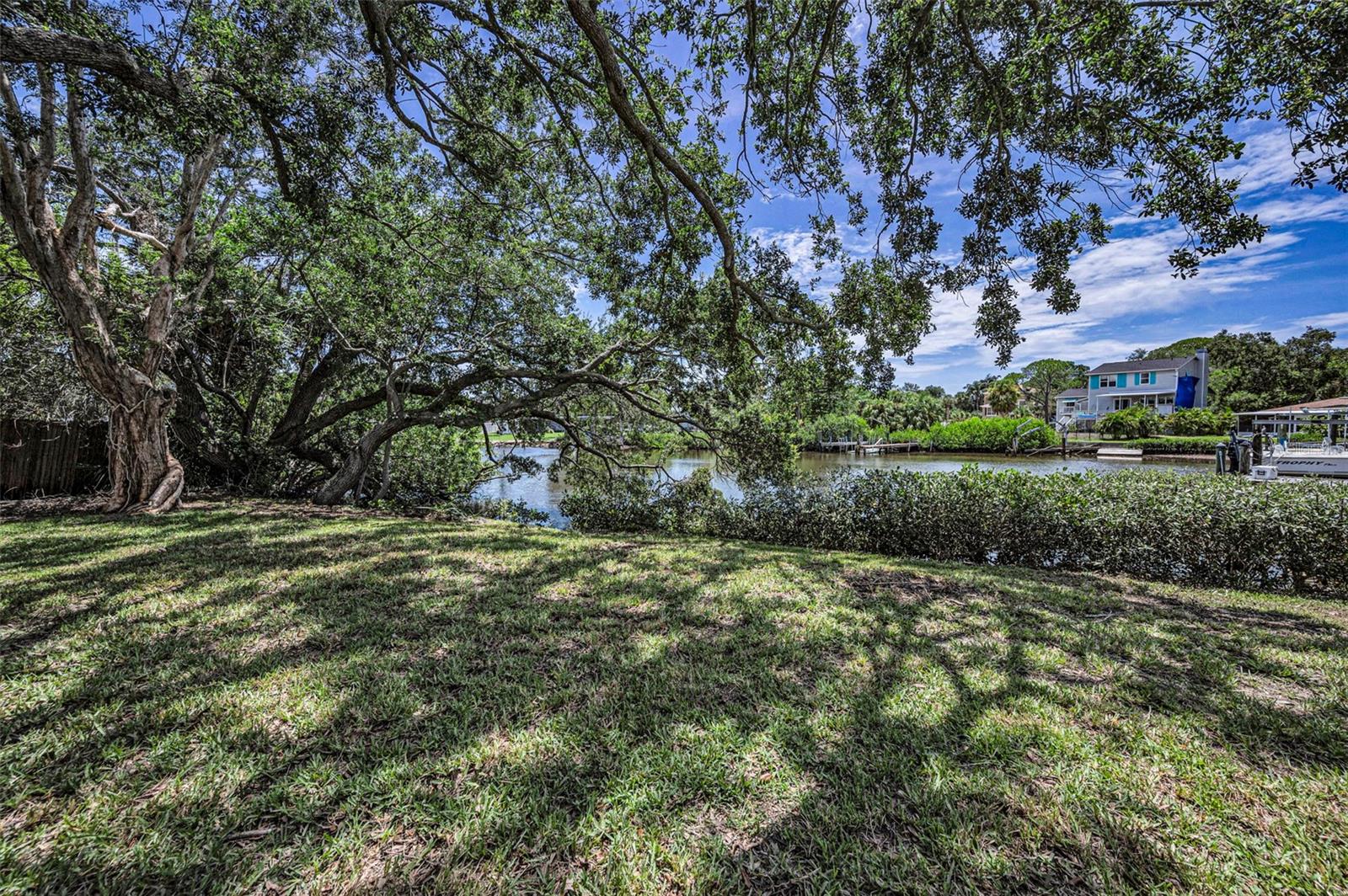 Image 26 of 34 For 892 Seminole Boulevard