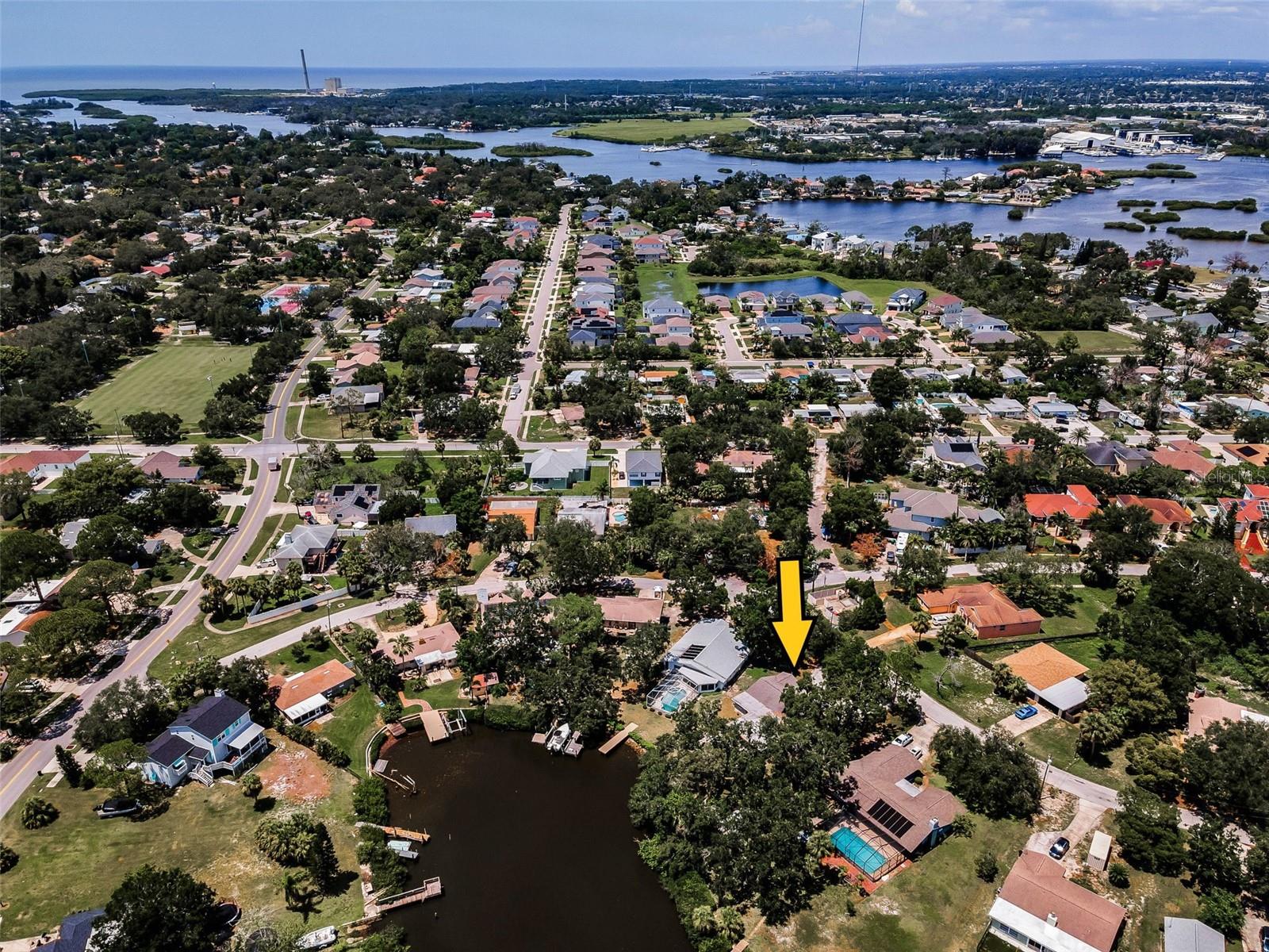 Image 3 of 34 For 892 Seminole Boulevard