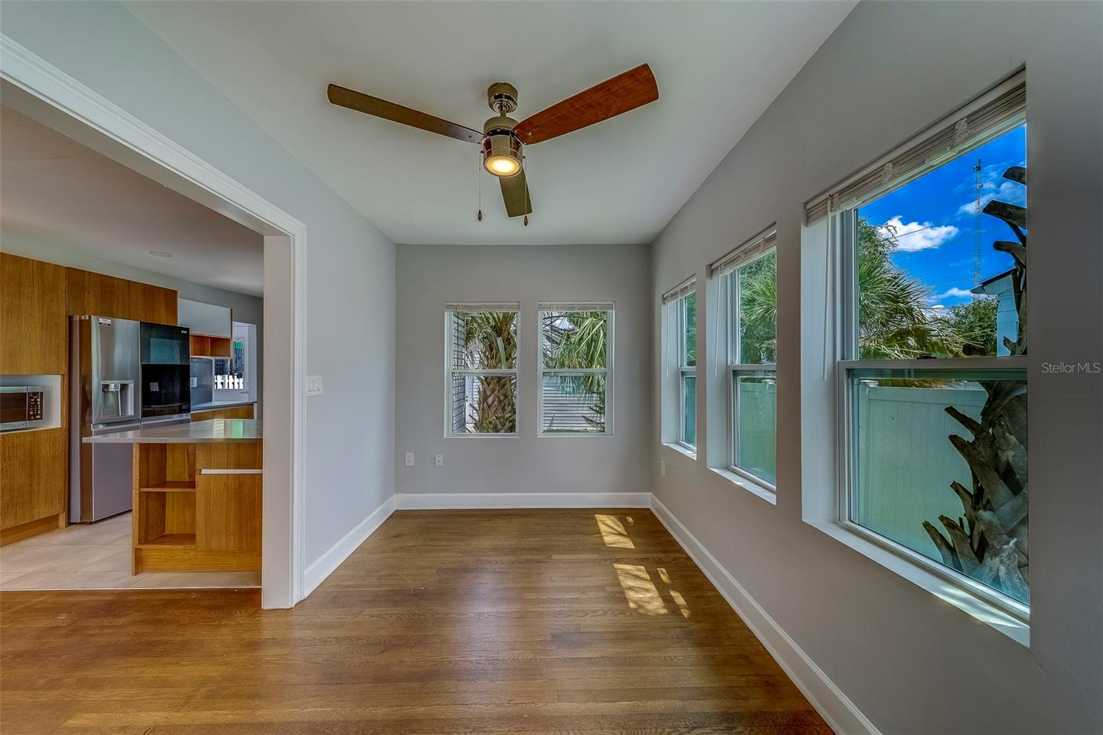 Image 17 of 63 For 2609 Dartmouth Avenue N