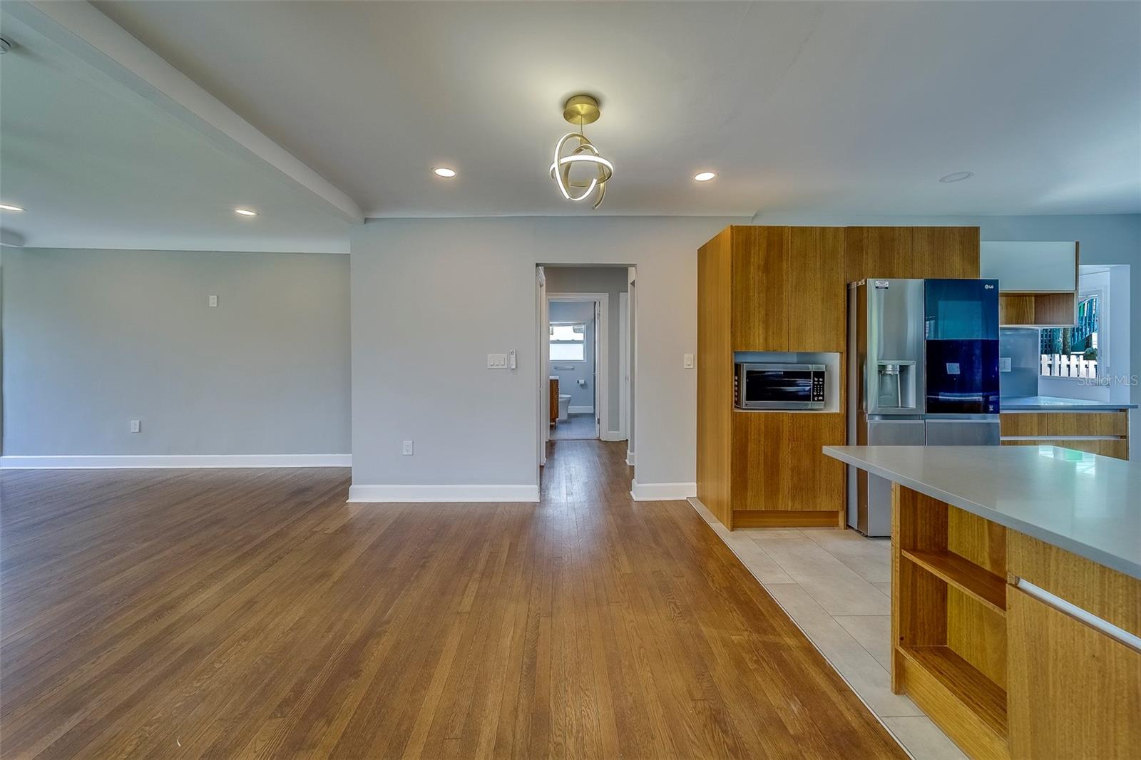Image 18 of 63 For 2609 Dartmouth Avenue N