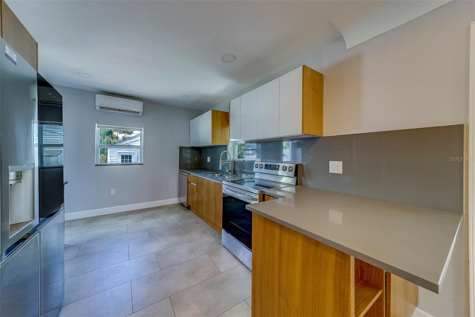 Image 24 of 63 For 2609 Dartmouth Avenue N