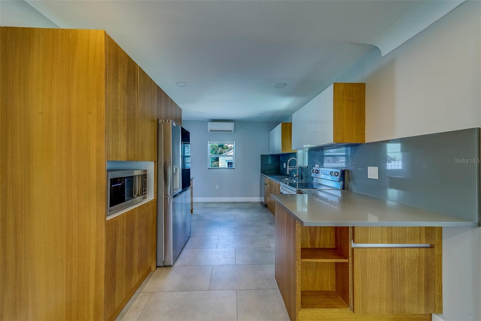 Image 28 of 63 For 2609 Dartmouth Avenue N