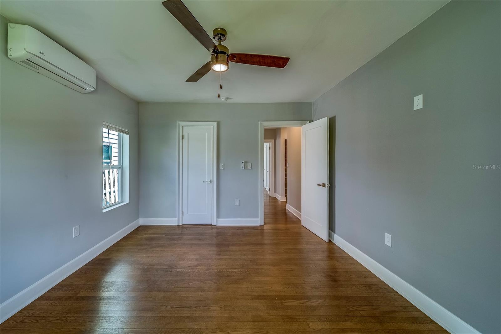 Image 29 of 63 For 2609 Dartmouth Avenue N