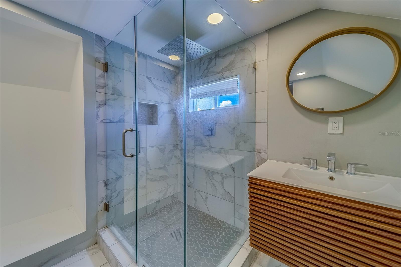 Image 42 of 63 For 2609 Dartmouth Avenue N