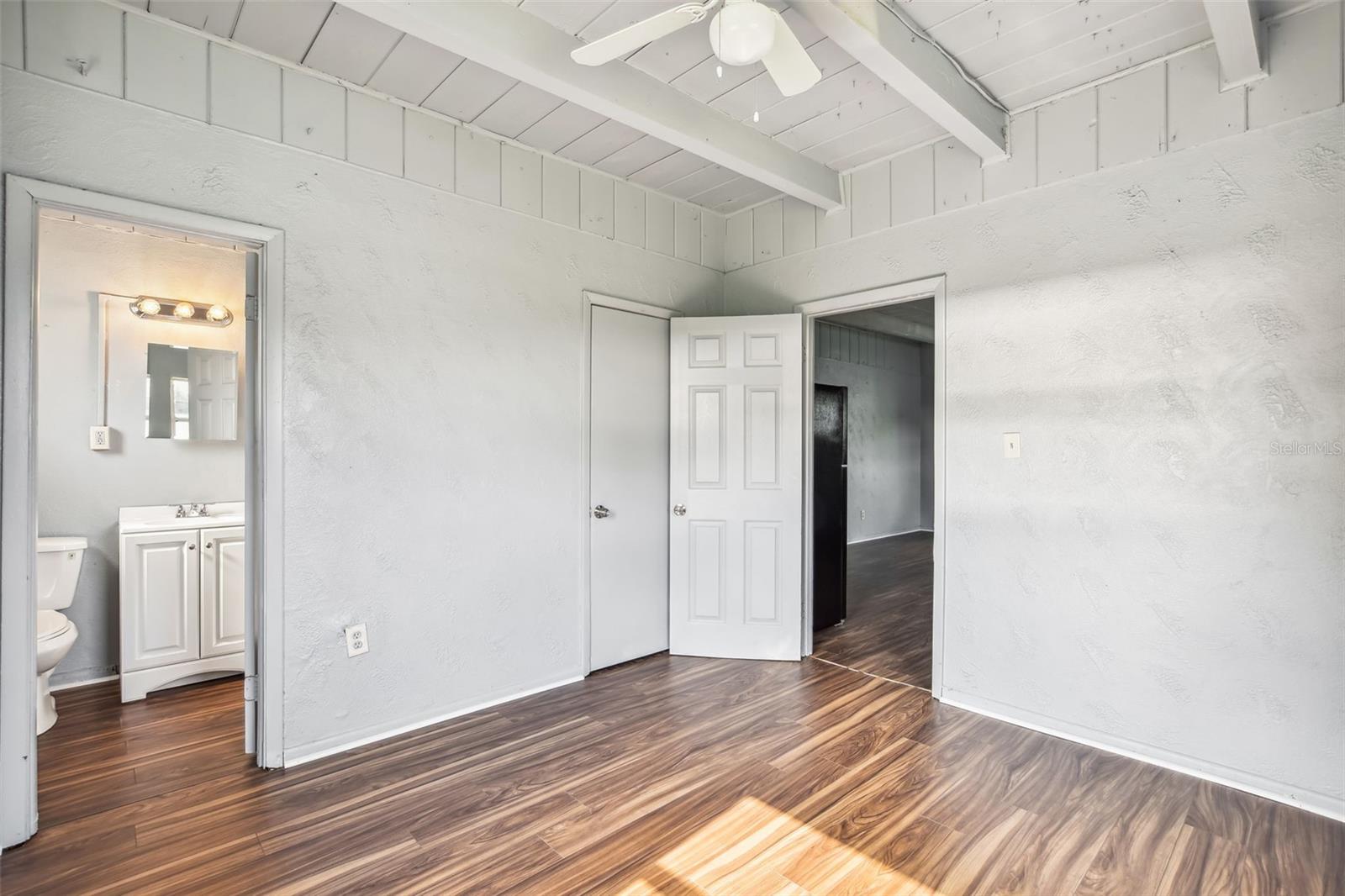 Image 9 of 11 For 905 124th Avenue