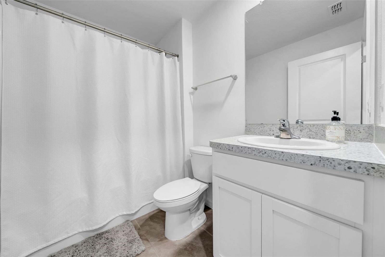 Listing photo id 16 for 13295 Mylion Way 1