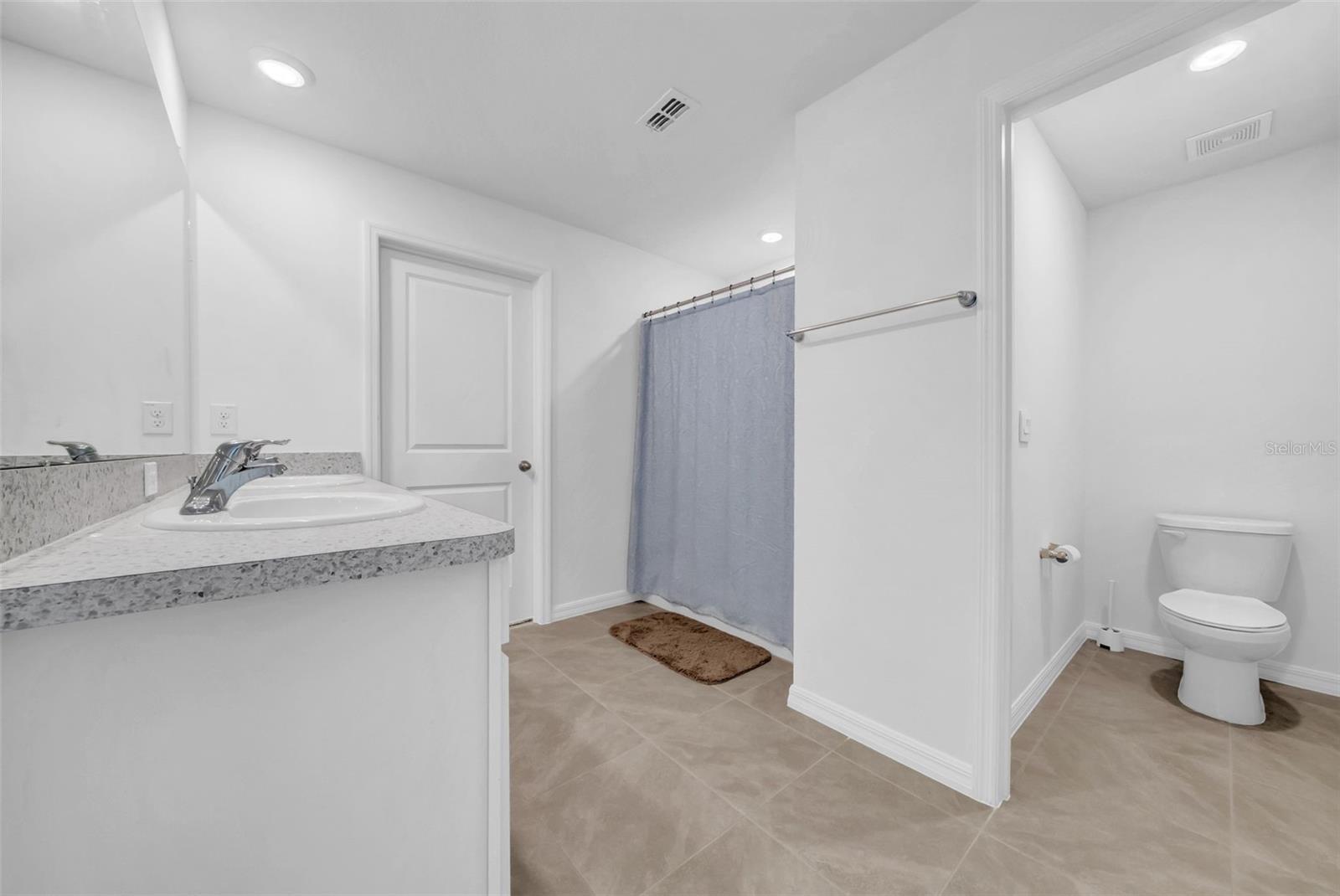 Listing photo id 25 for 13295 Mylion Way 1