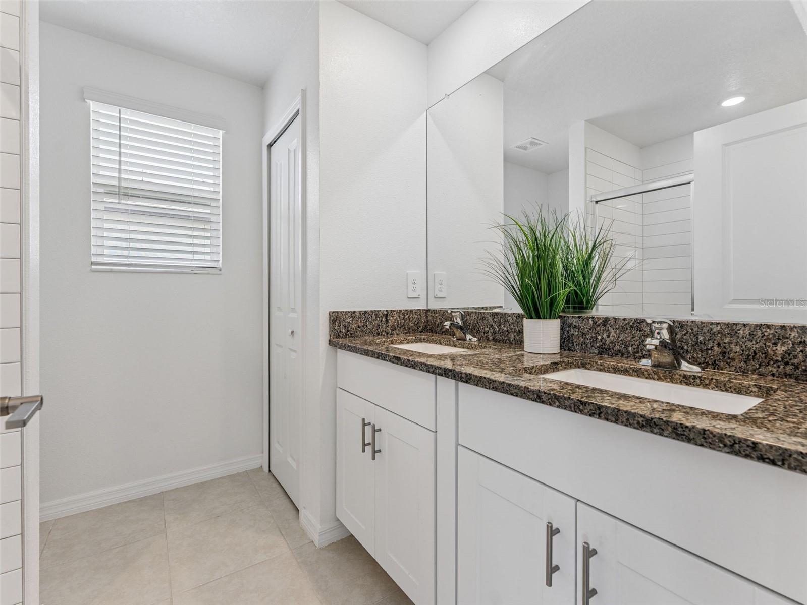 Image 17 of 32 For 36403 Well Hill Way