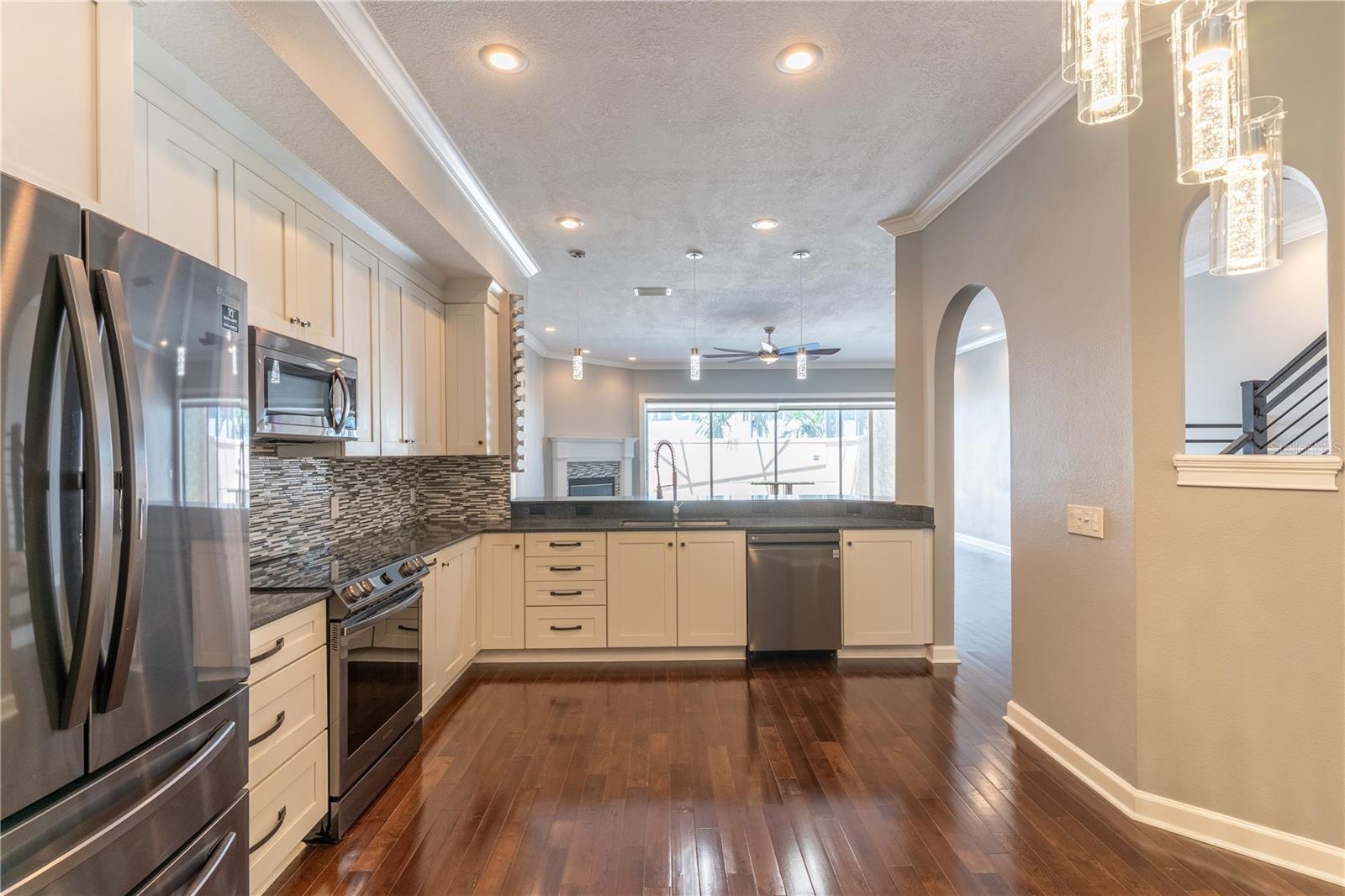 Image 11 of 63 For 348 Larboard Way
