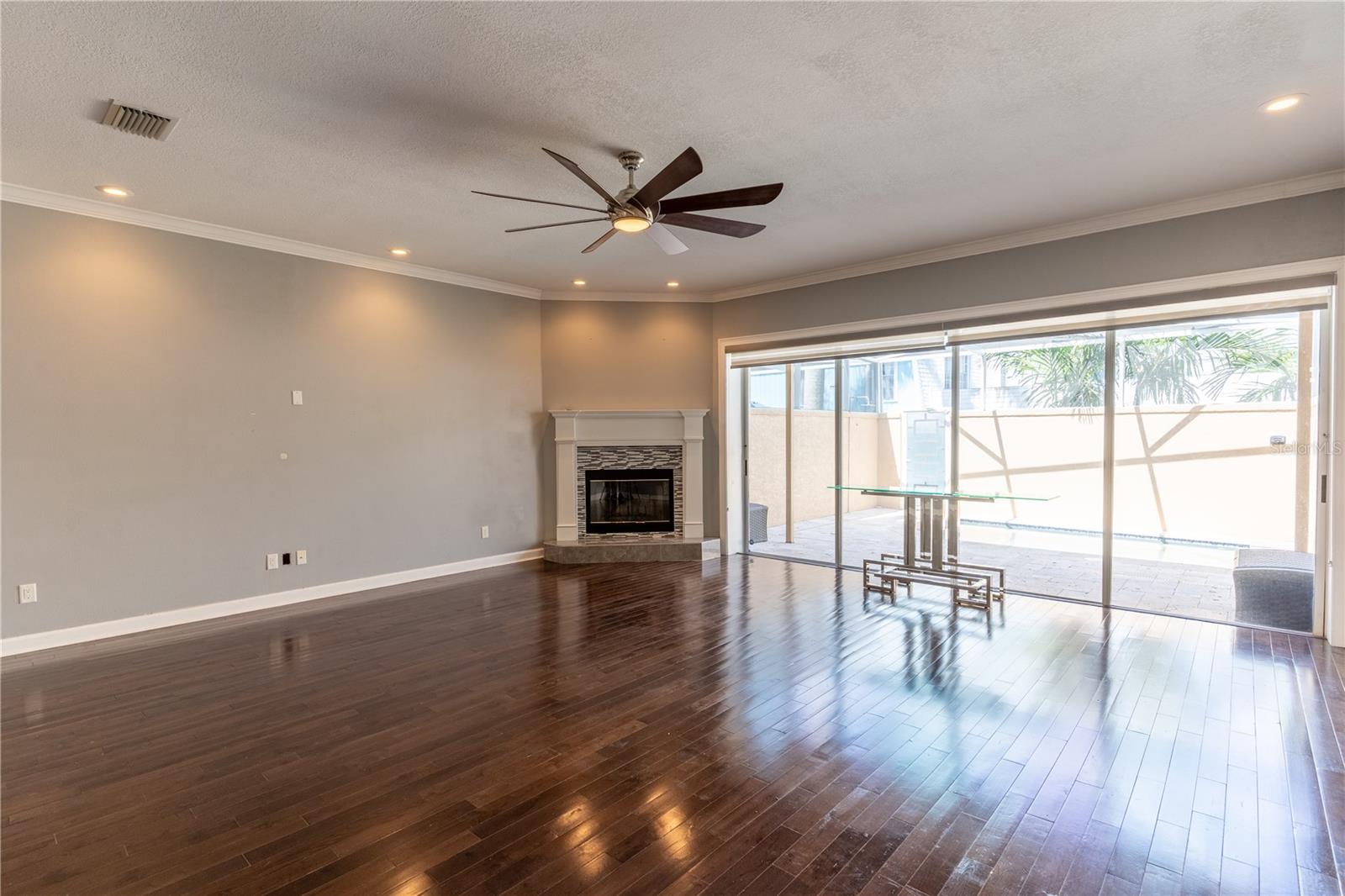 Image 17 of 63 For 348 Larboard Way