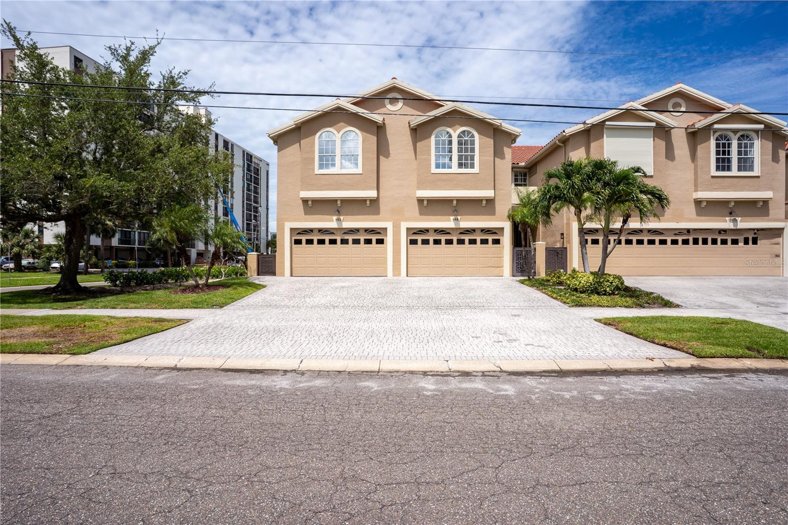 Image 2 of 63 For 348 Larboard Way