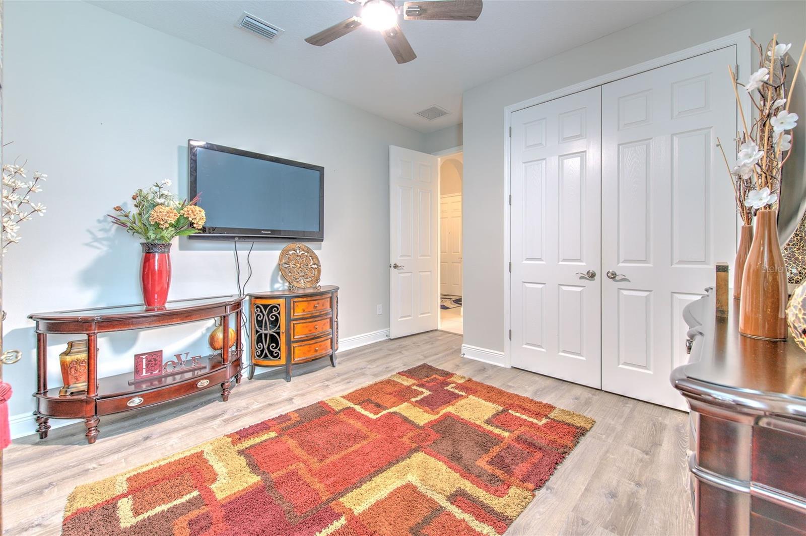 Image 15 of 66 For 7401 Paradiso Drive