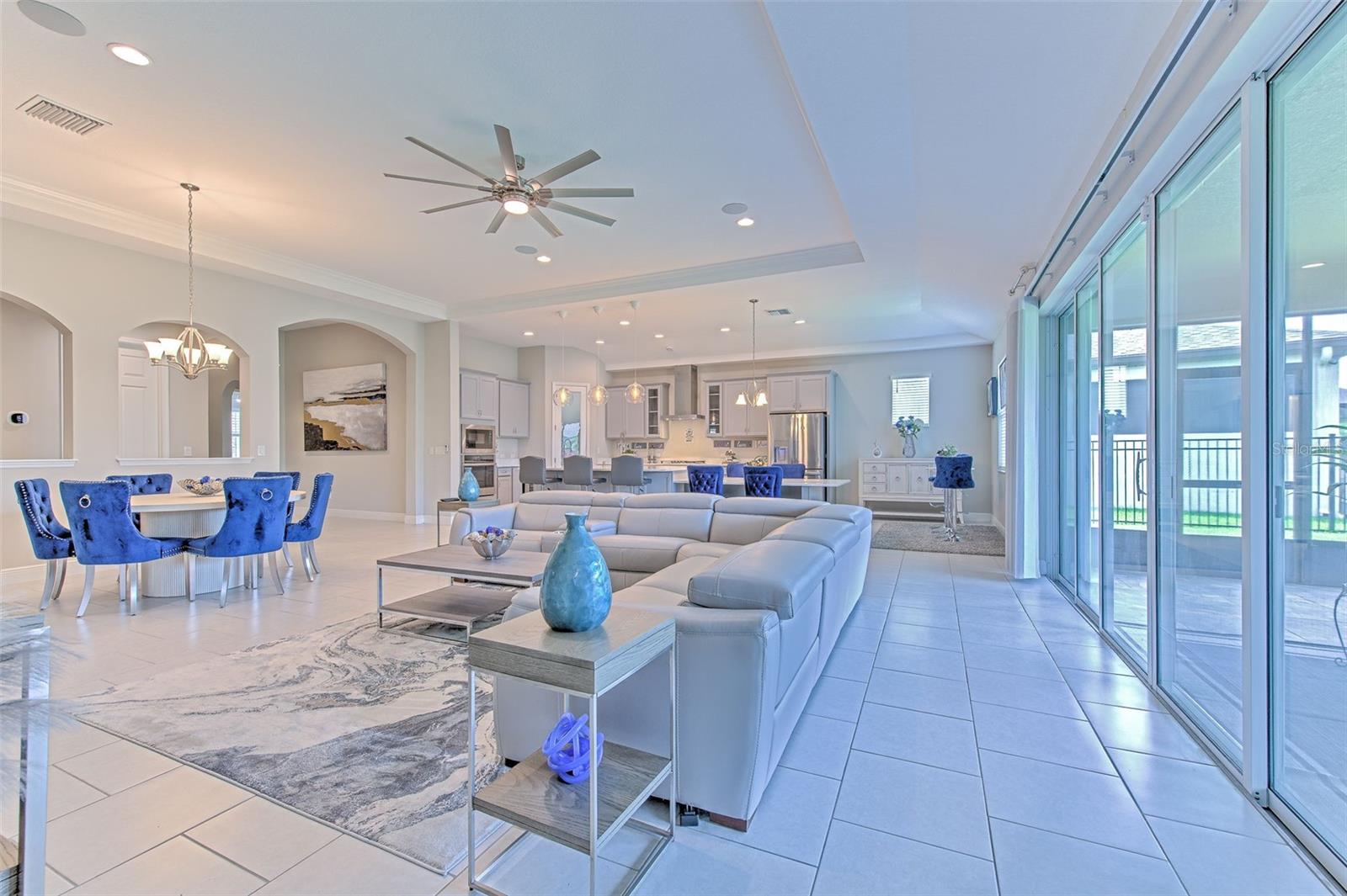 Image 9 of 66 For 7401 Paradiso Drive