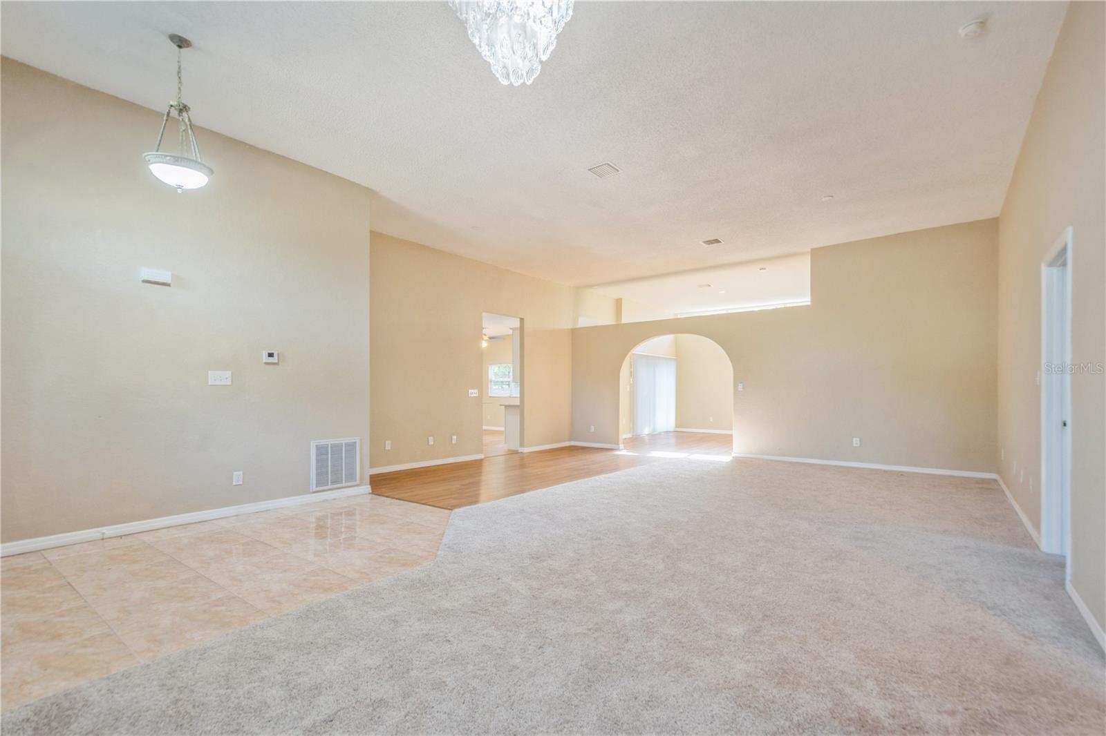 Image 10 of 34 For 1833 Hillcrest Street