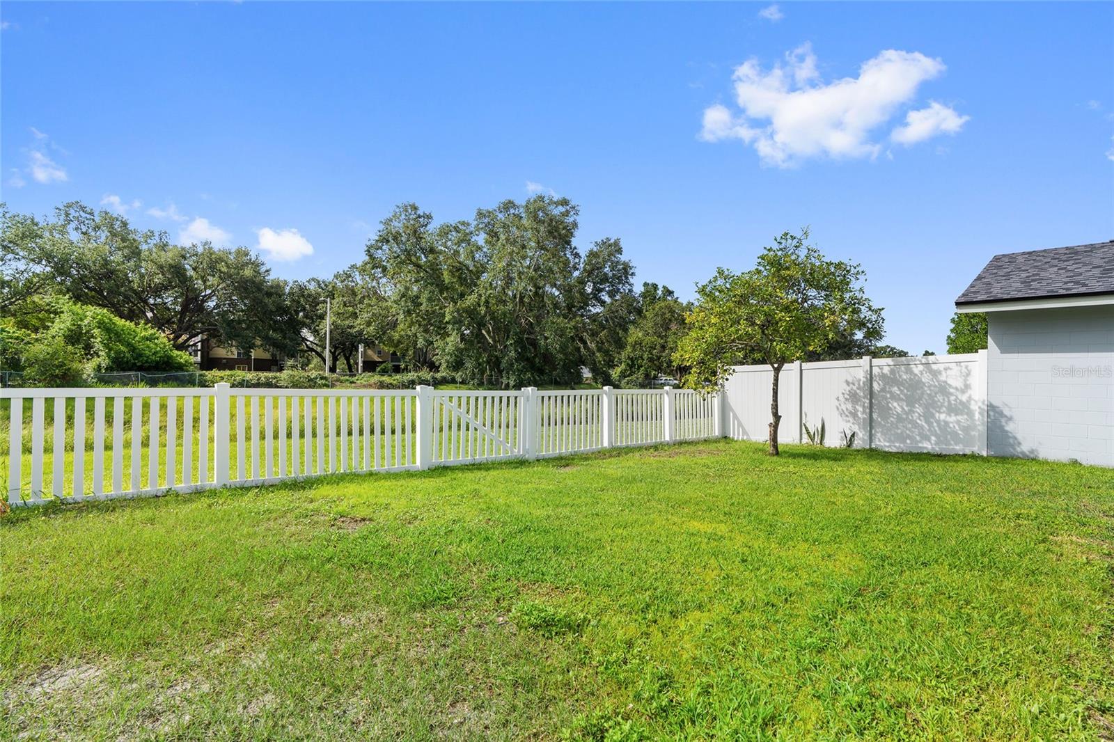 Image 23 of 34 For 4518 Millpond Lane