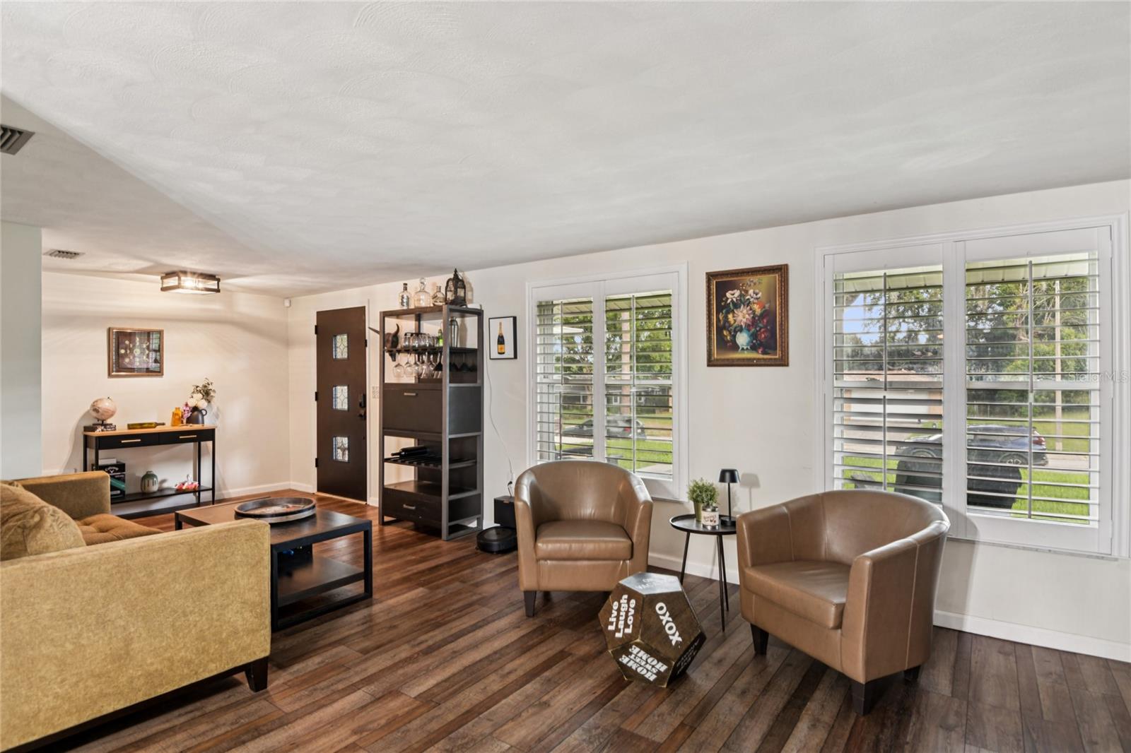 Image 10 of 49 For 6307 Conniewood Square