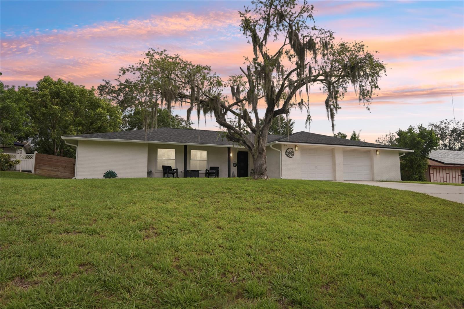 Image 4 of 49 For 6307 Conniewood Square