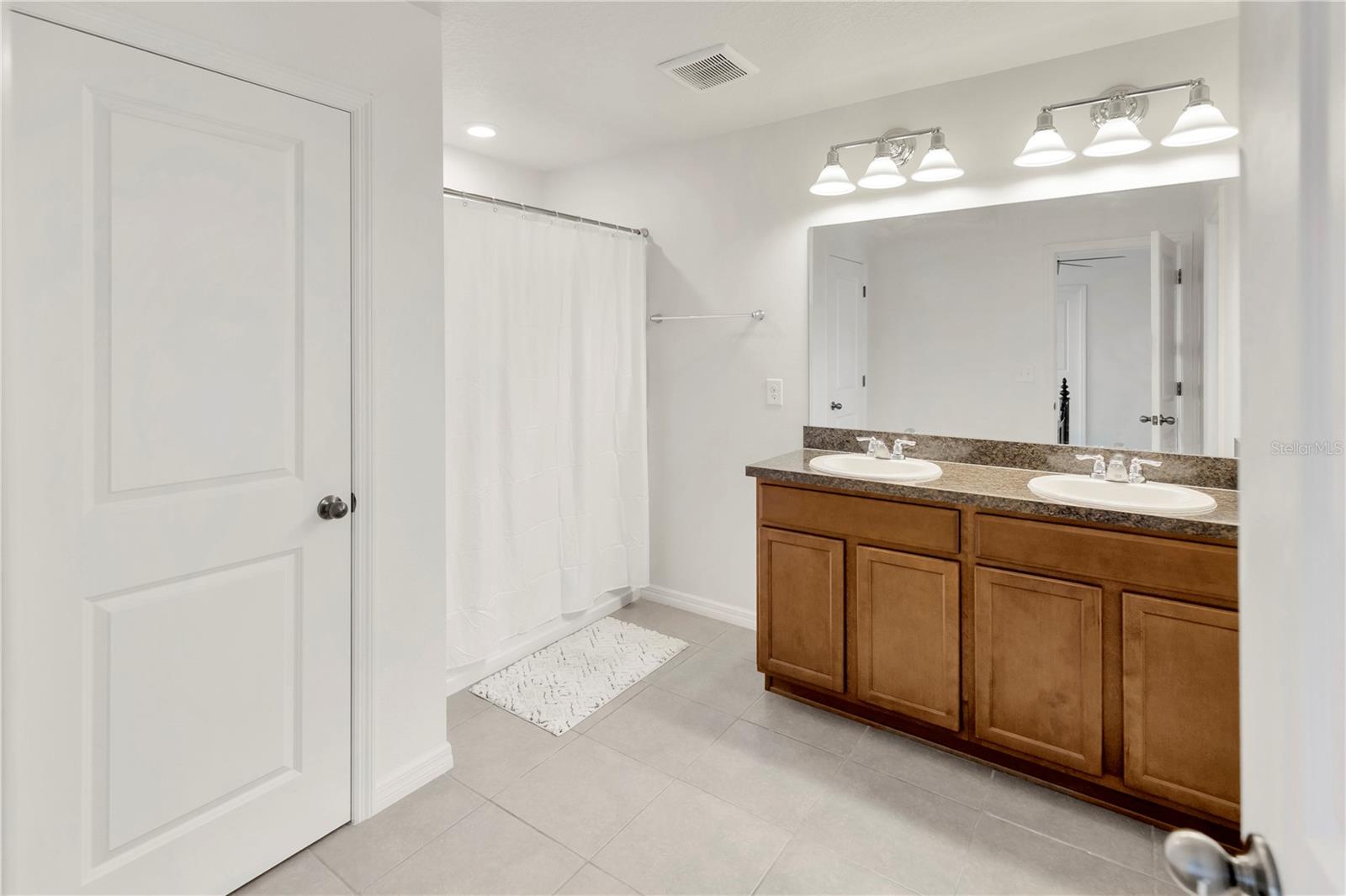 Image 45 of 66 For 11530 Brighton Knoll Loop