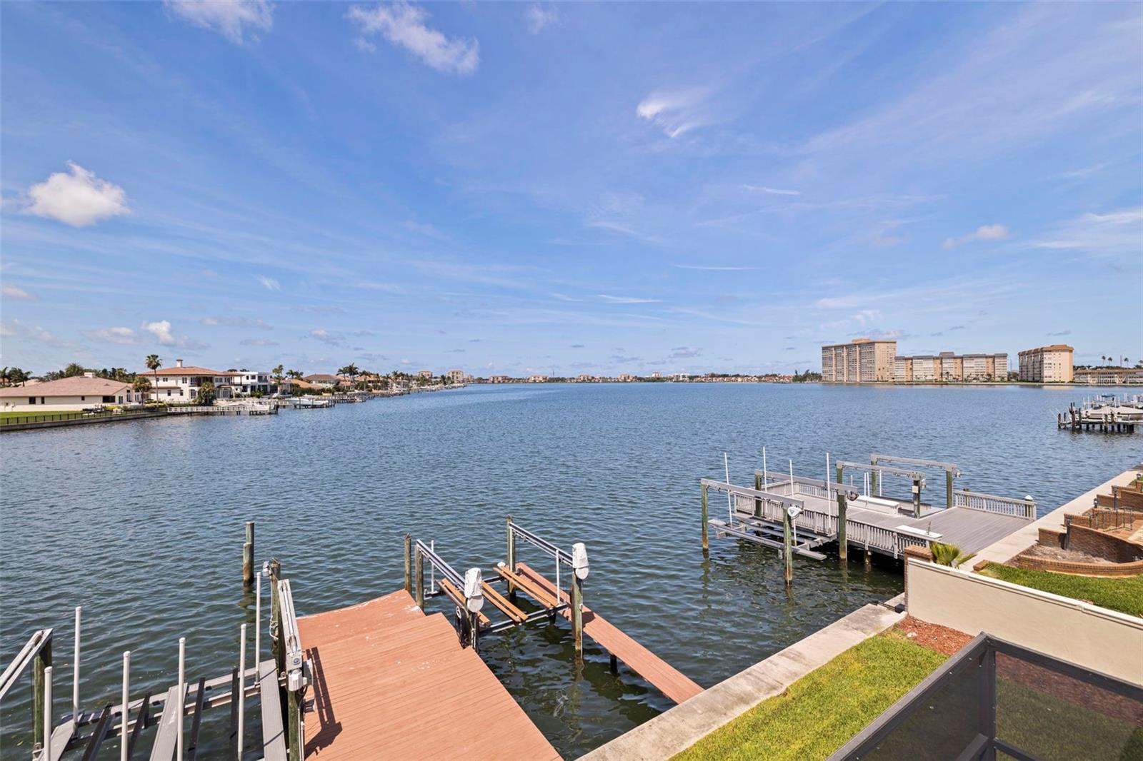 Image 6 of 94 For 5975 51st Street S