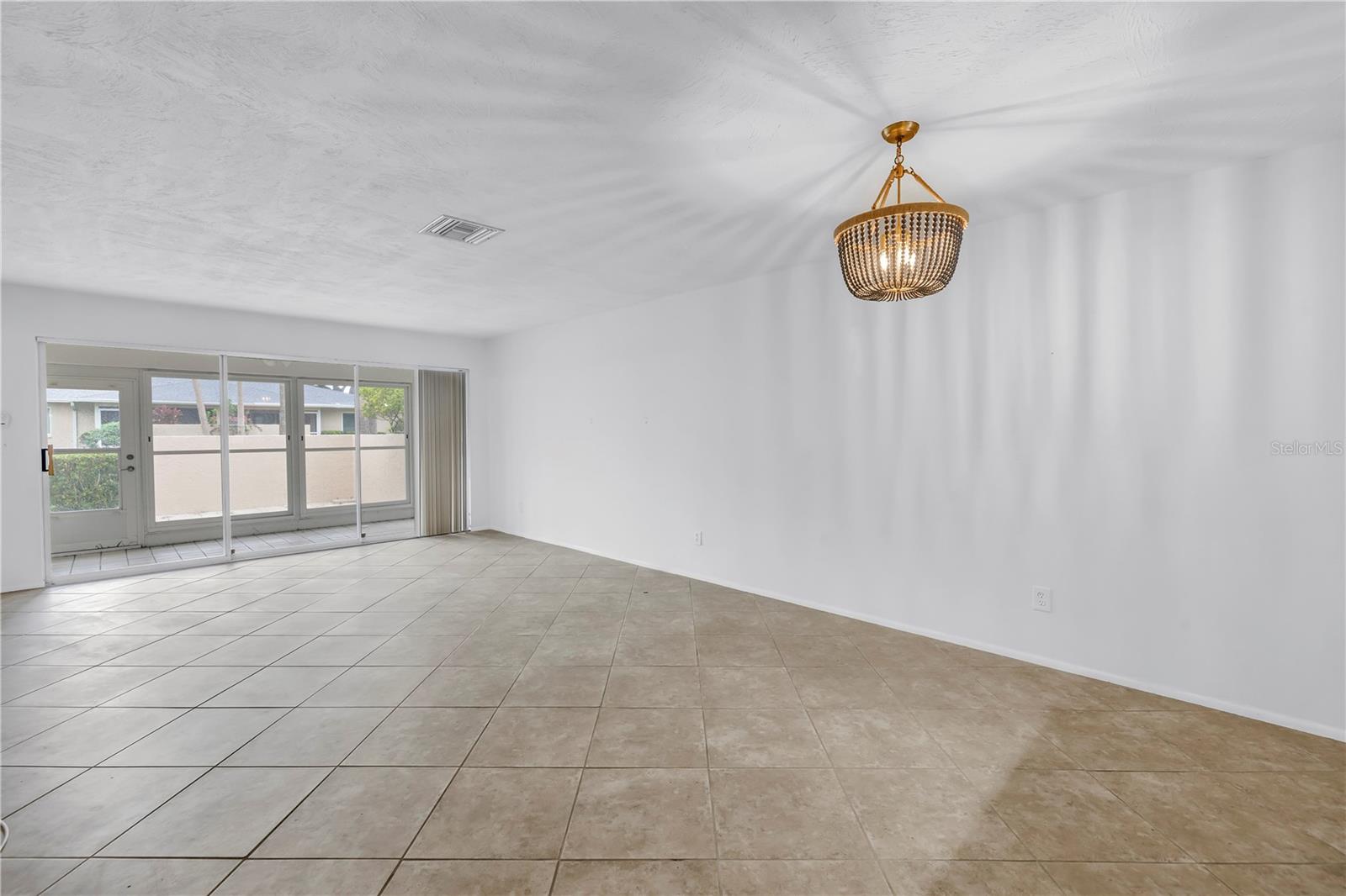 Image 10 of 47 For 6884 Country Club Lane