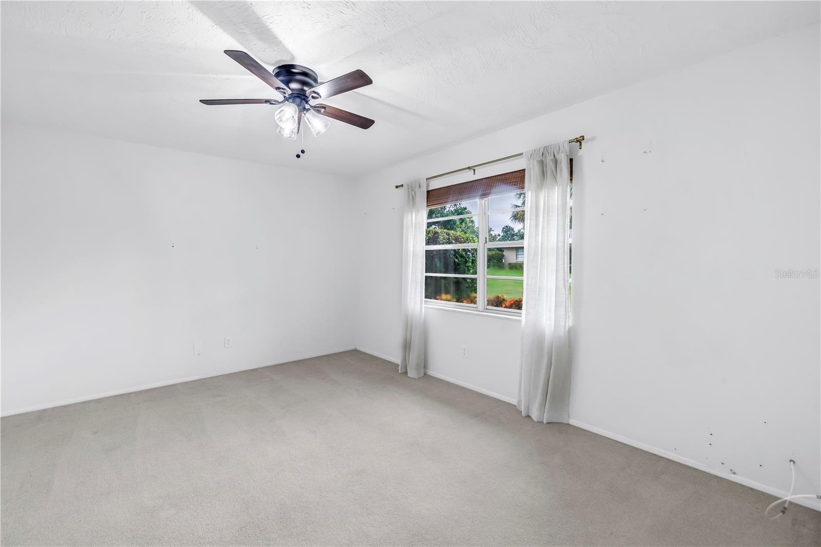 Image 18 of 47 For 6884 Country Club Lane
