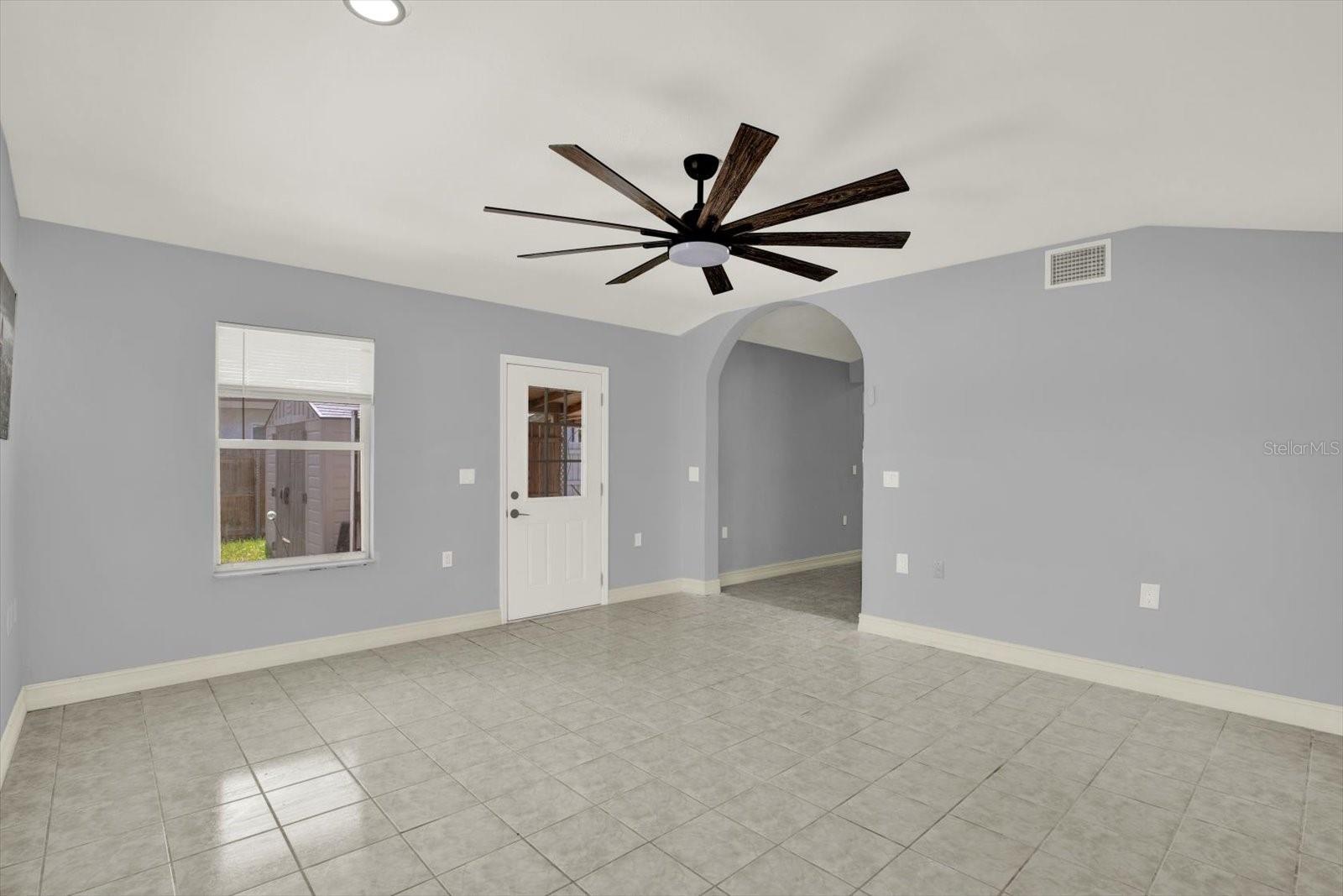 Image 9 of 26 For 5151 Behms Court