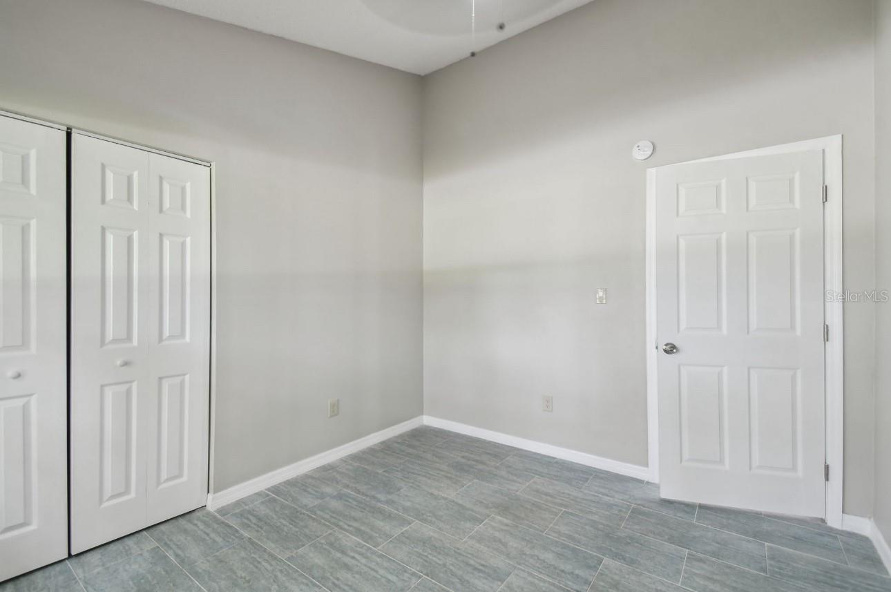 Image 20 of 33 For 9212 Turnberry Court 9212