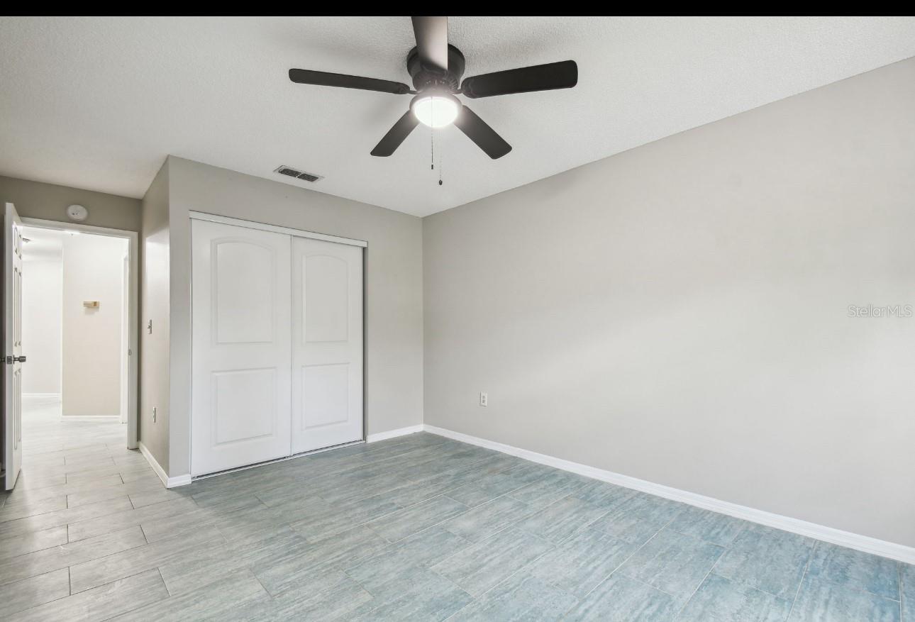 Image 21 of 33 For 9212 Turnberry Court 9212