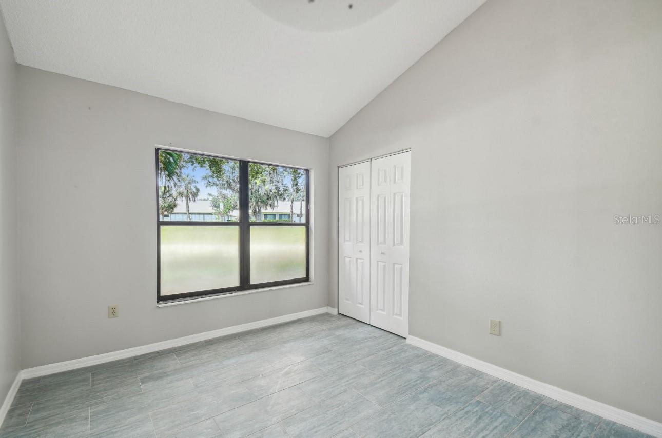Image 22 of 33 For 9212 Turnberry Court 9212