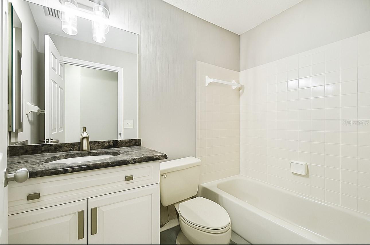 Image 23 of 33 For 9212 Turnberry Court 9212