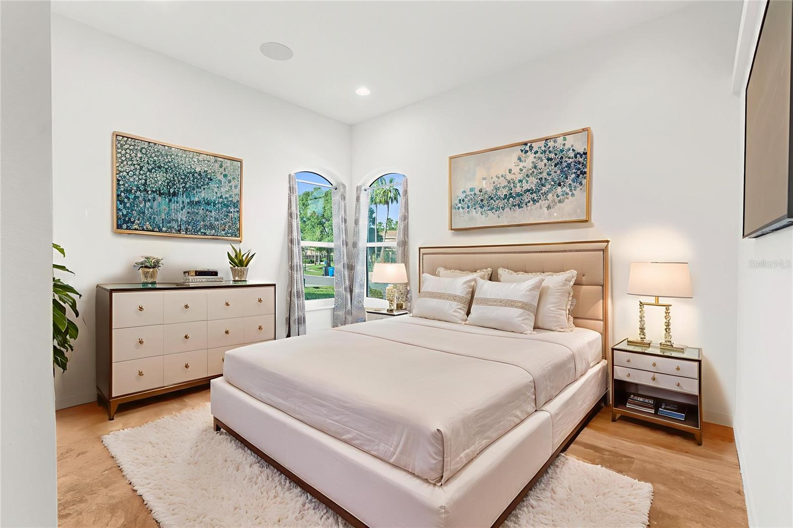 Image 22 of 48 For 12031 Brewster Drive