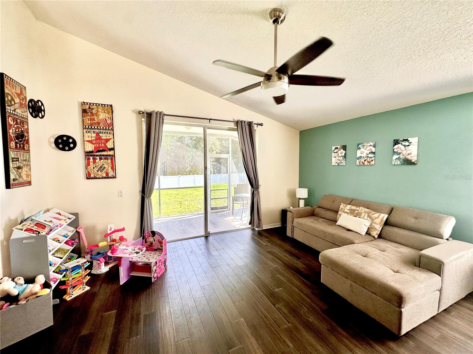 Image 29 of 32 For 25253 Geddy Drive