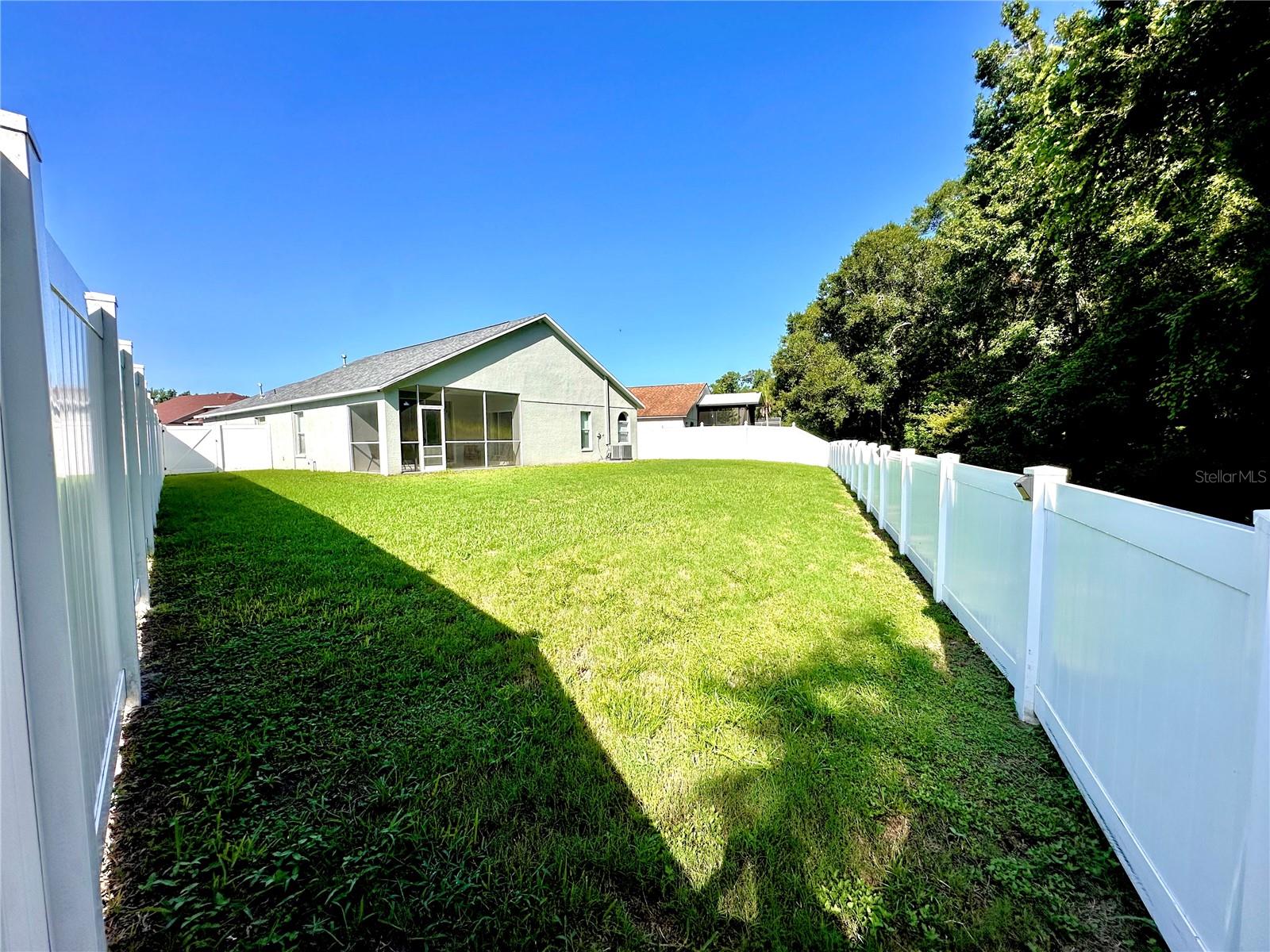 Image 4 of 32 For 25253 Geddy Drive